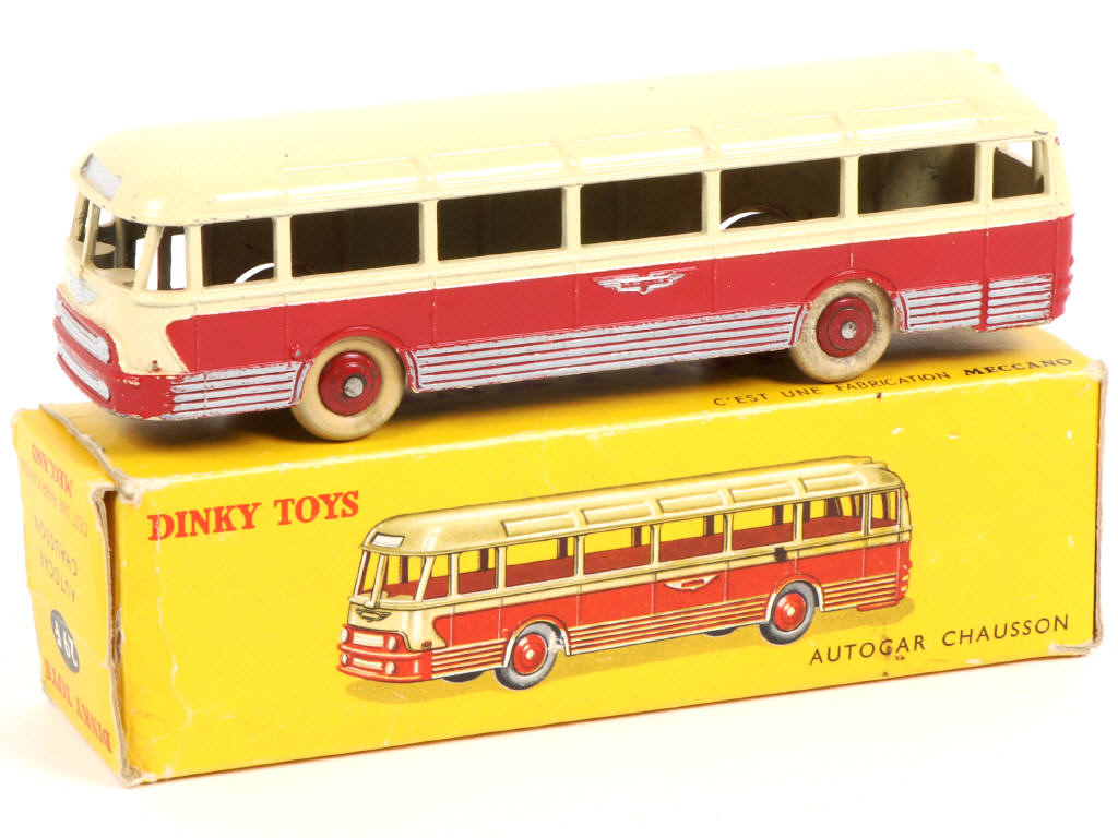 Lot 277 - DINKY TOYS (FRANCE) (1)
