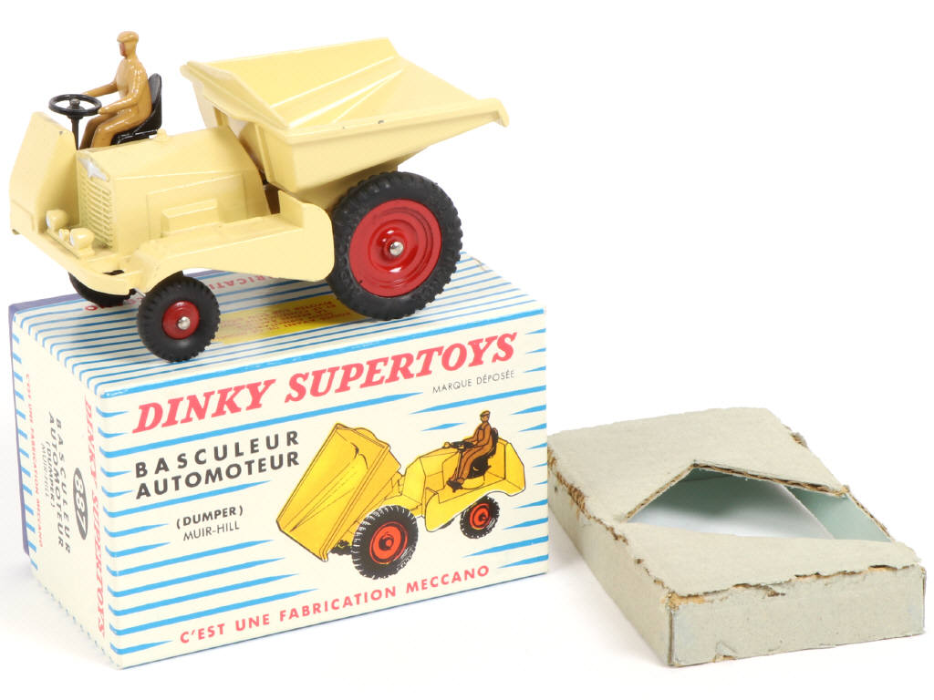 Lot 297 - DINKY TOYS (FRANCE) (1)