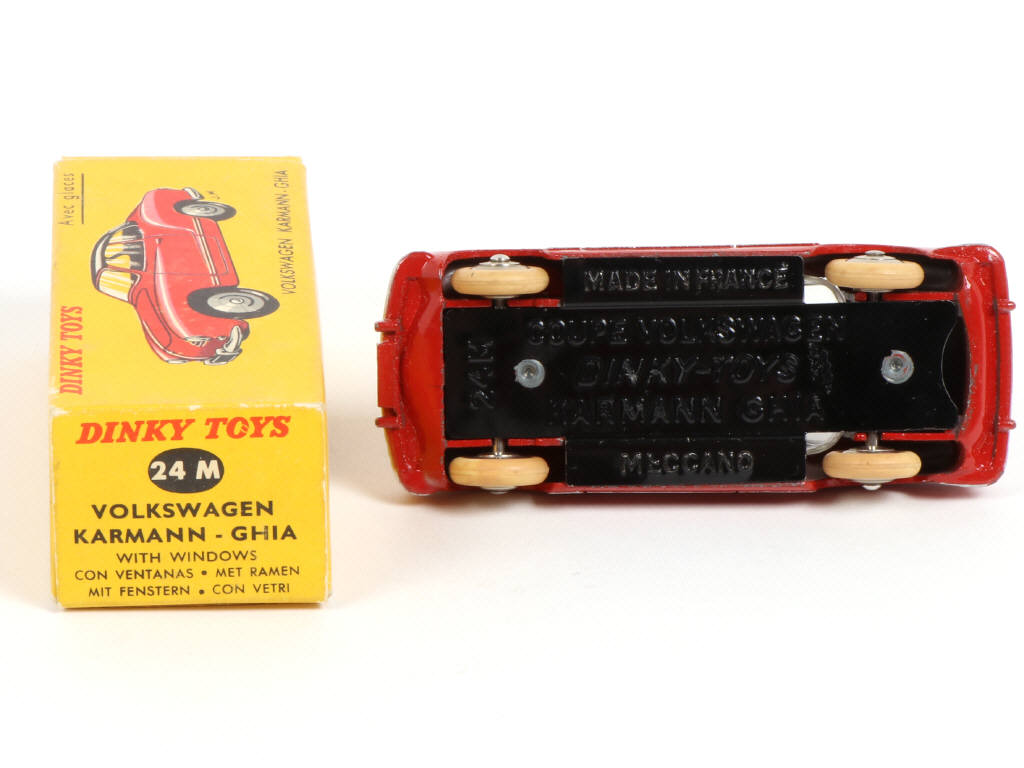 Lot 265 - DINKY TOYS (FRANCE) (1)