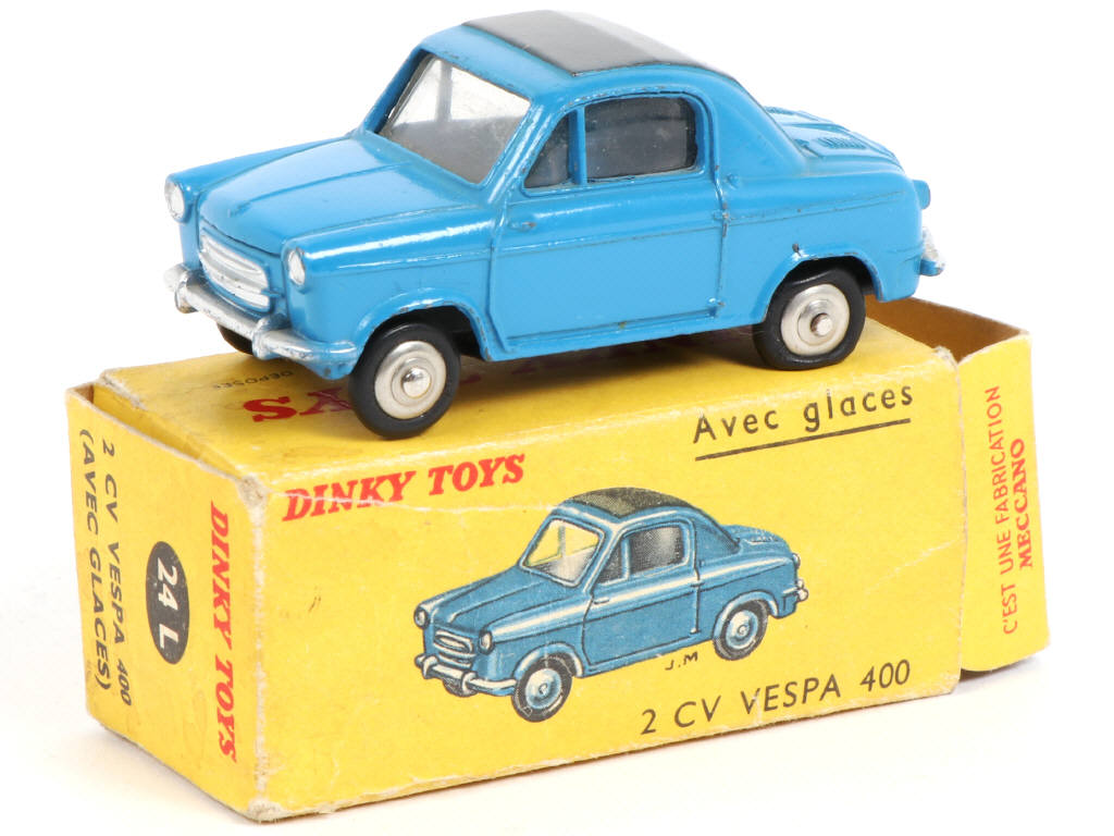 Lot 264 - DINKY TOYS (FRANCE) (1)
