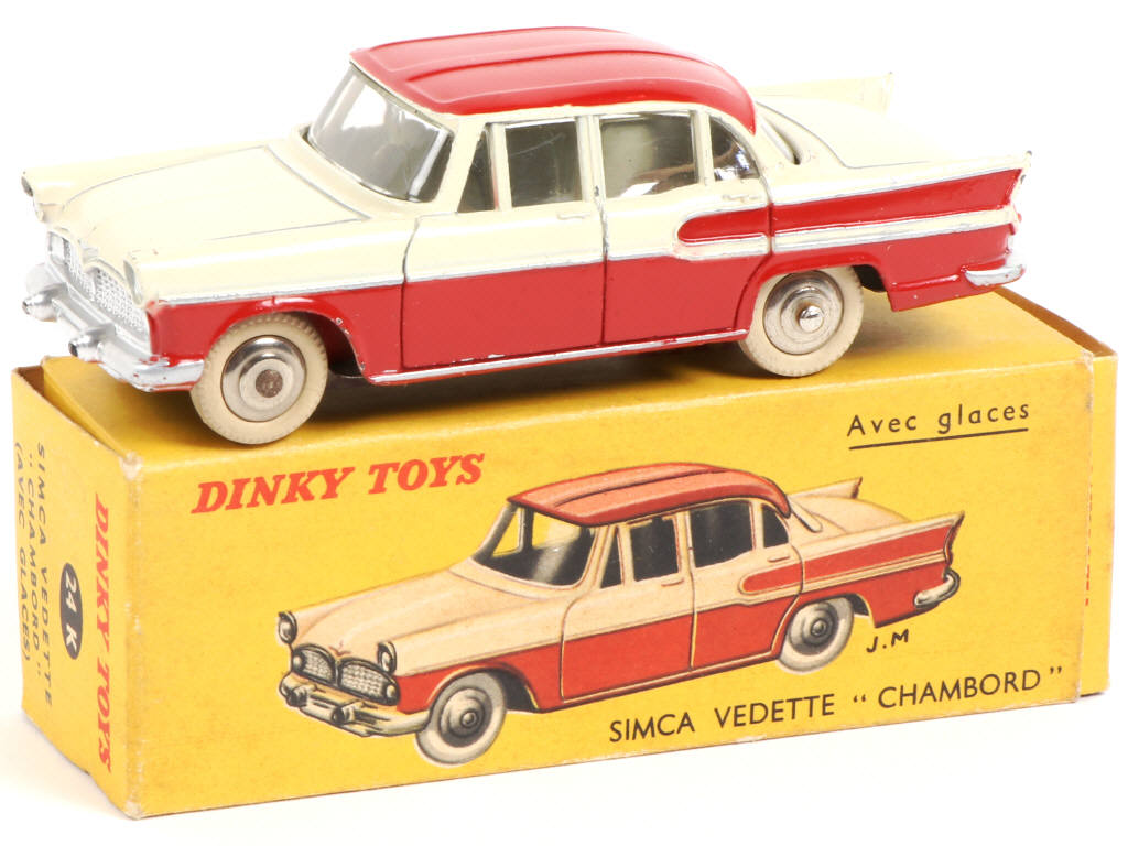 Lot 263 - DINKY TOYS (FRANCE) (1)