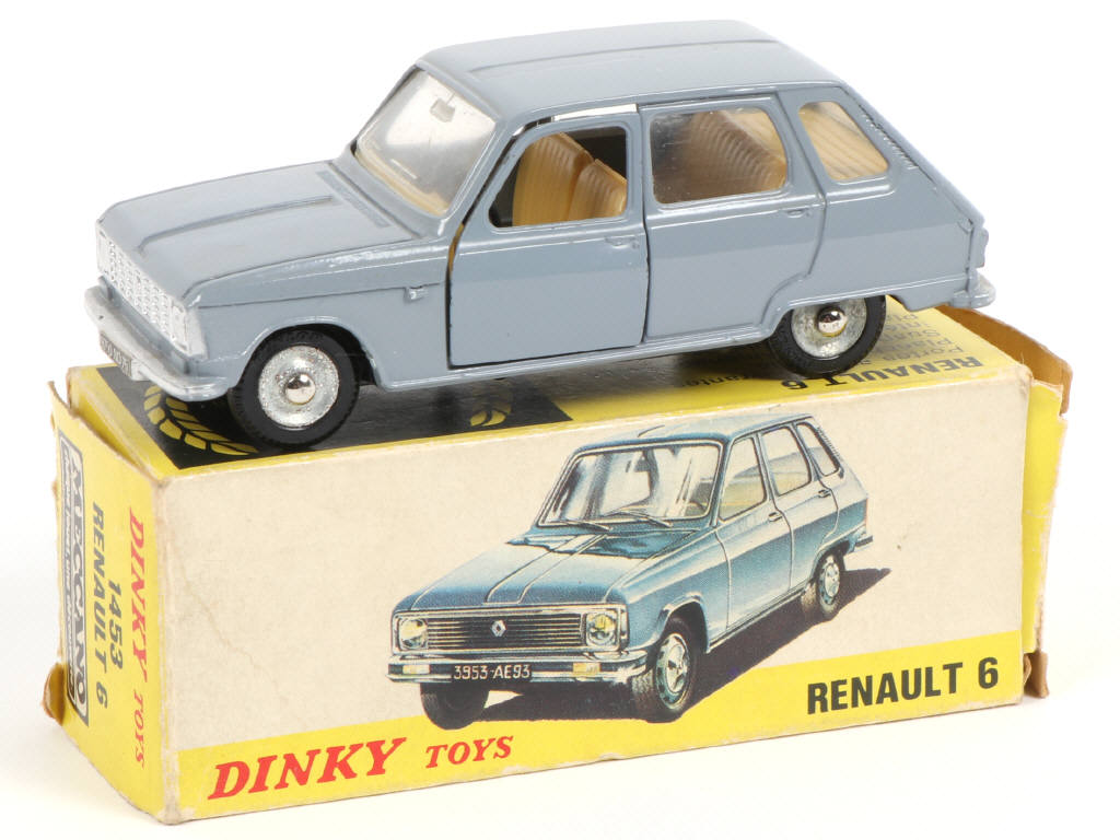 Lot 257 - DINKY TOYS (FRANCE) (1)