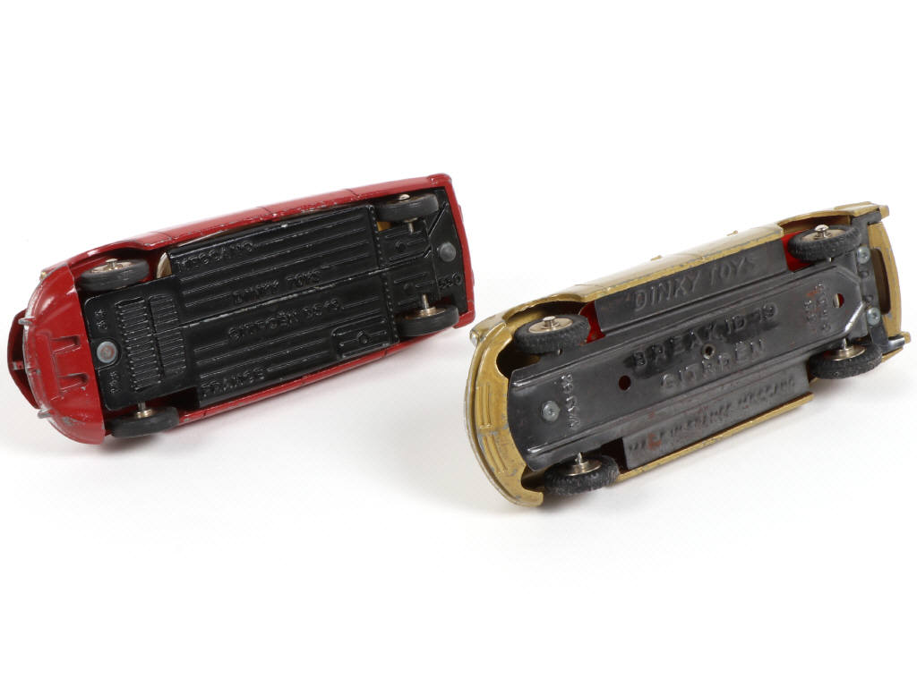 Lot 325 - DINKY TOYS (FRANCE) (2)