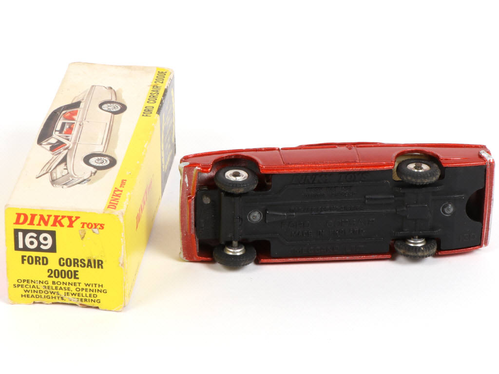 Lot 342 - DINKY TOYS (GB) (1)