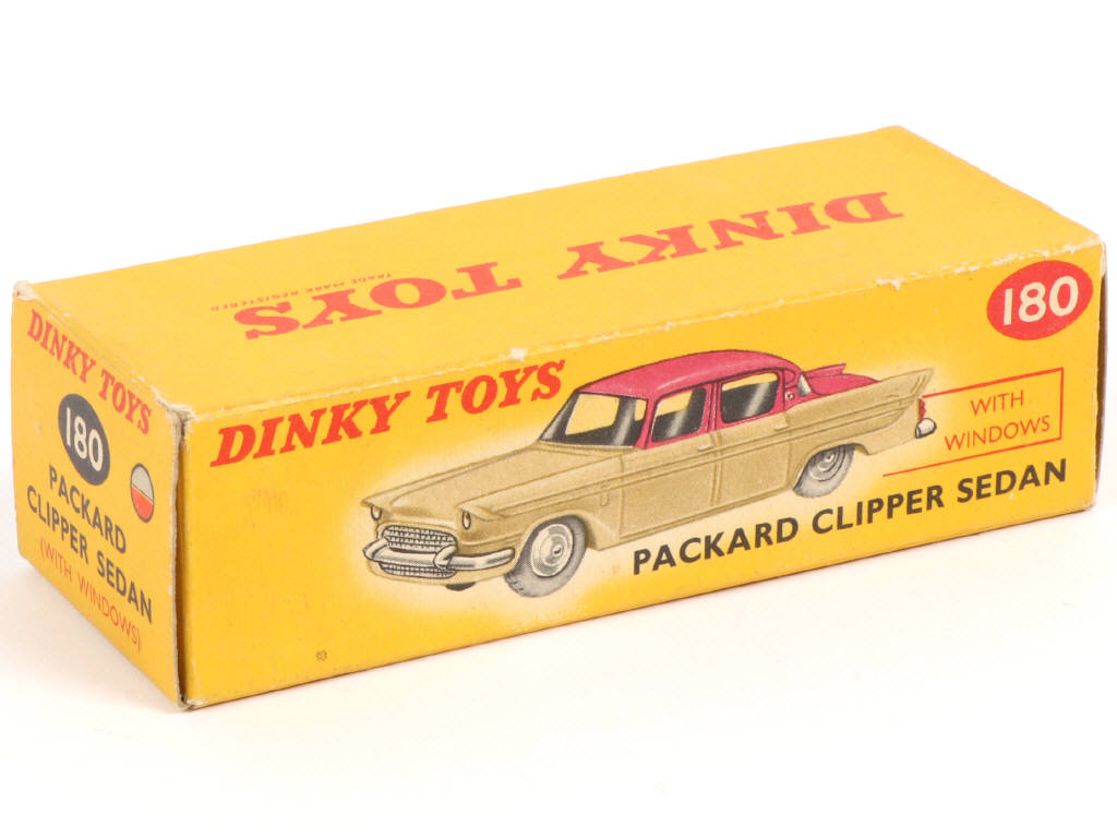 Lot 332 - DINKY TOYS (GB) (1)