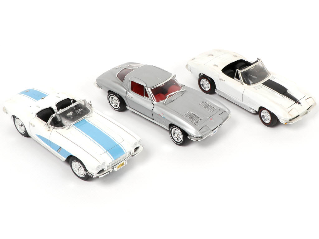 Lot 233 - ERTL (USA) (3)