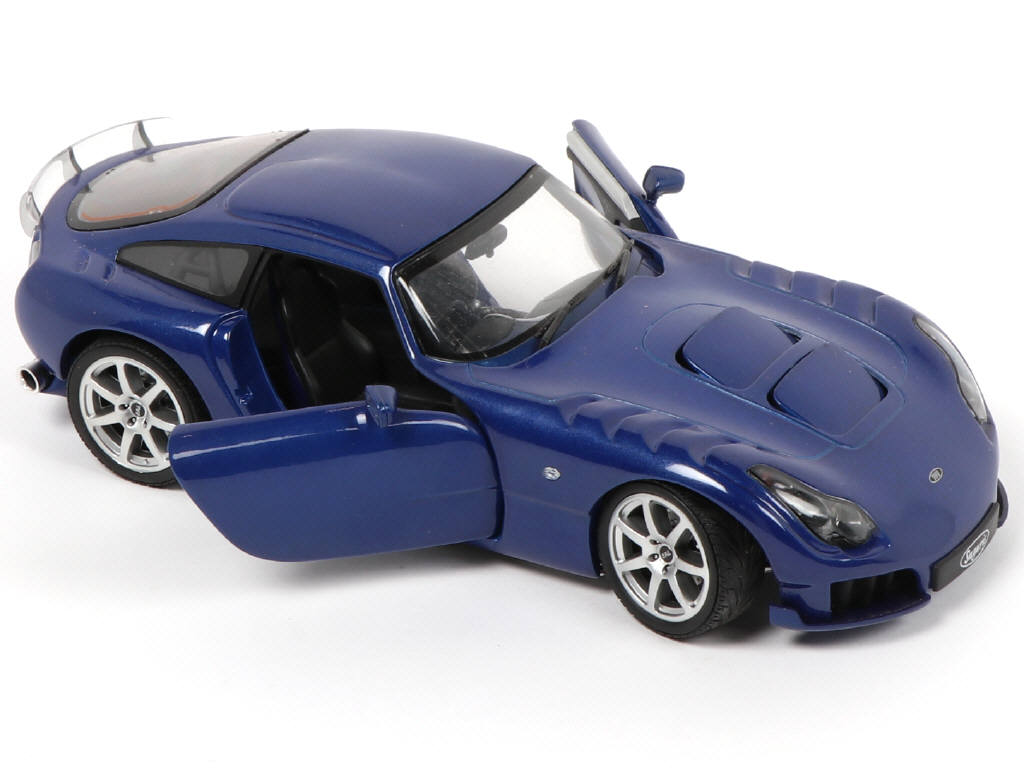 Lot 153 - JADI(CHINE) (1)