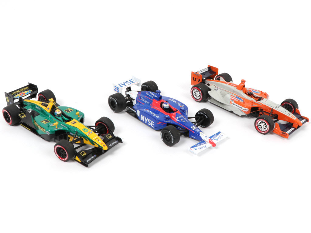 Lot 47 - GREENLIGHT COLLECTIBLES (3)