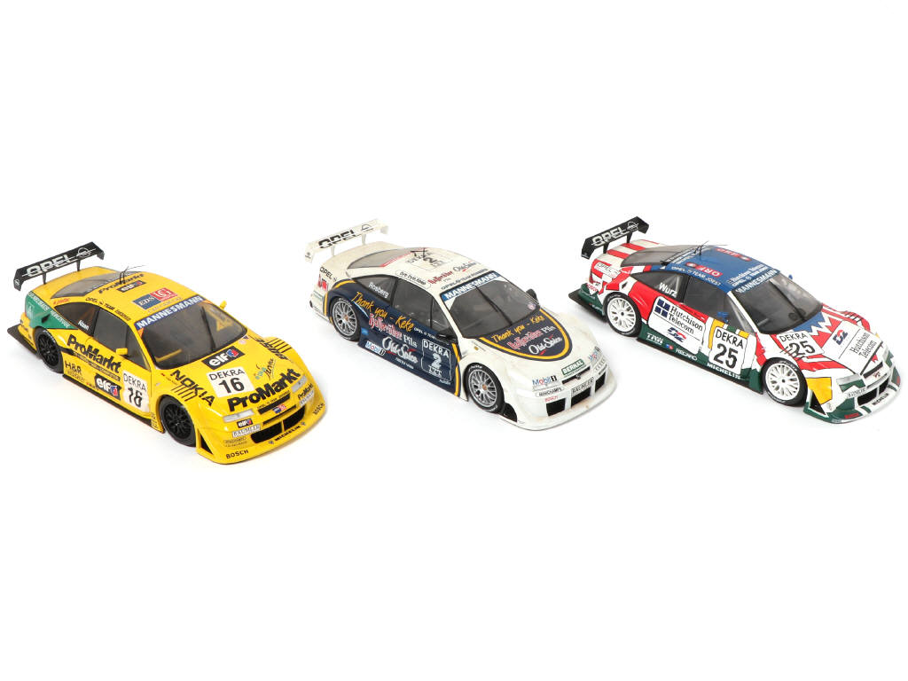 Lot 181 - UT MODELS (ALLEMAGNE) (3)