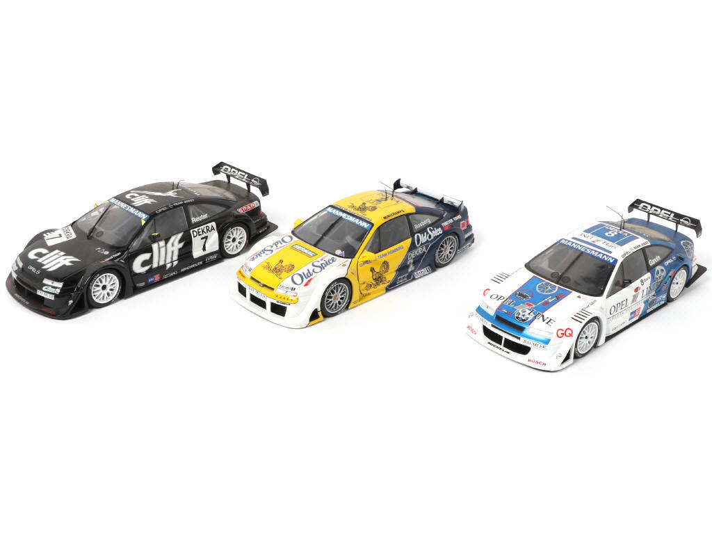 Lot 183 - UT MODELS (ALLEMAGNE) (3)