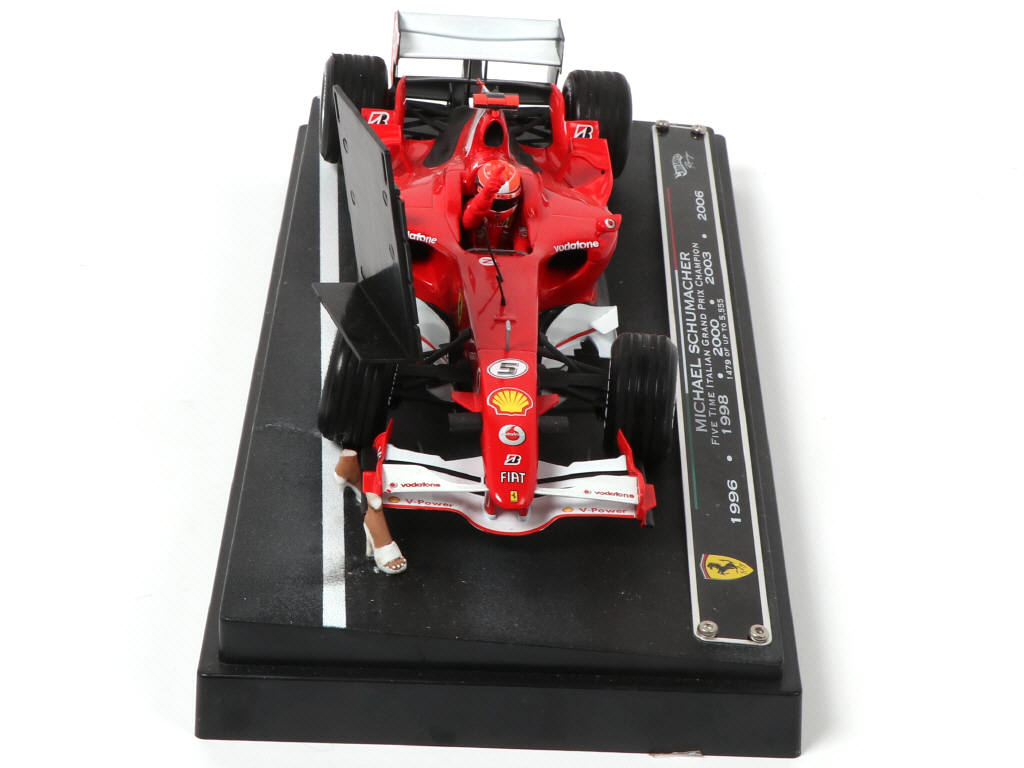 Lot 14 - HOT WHEELS RACING (1)