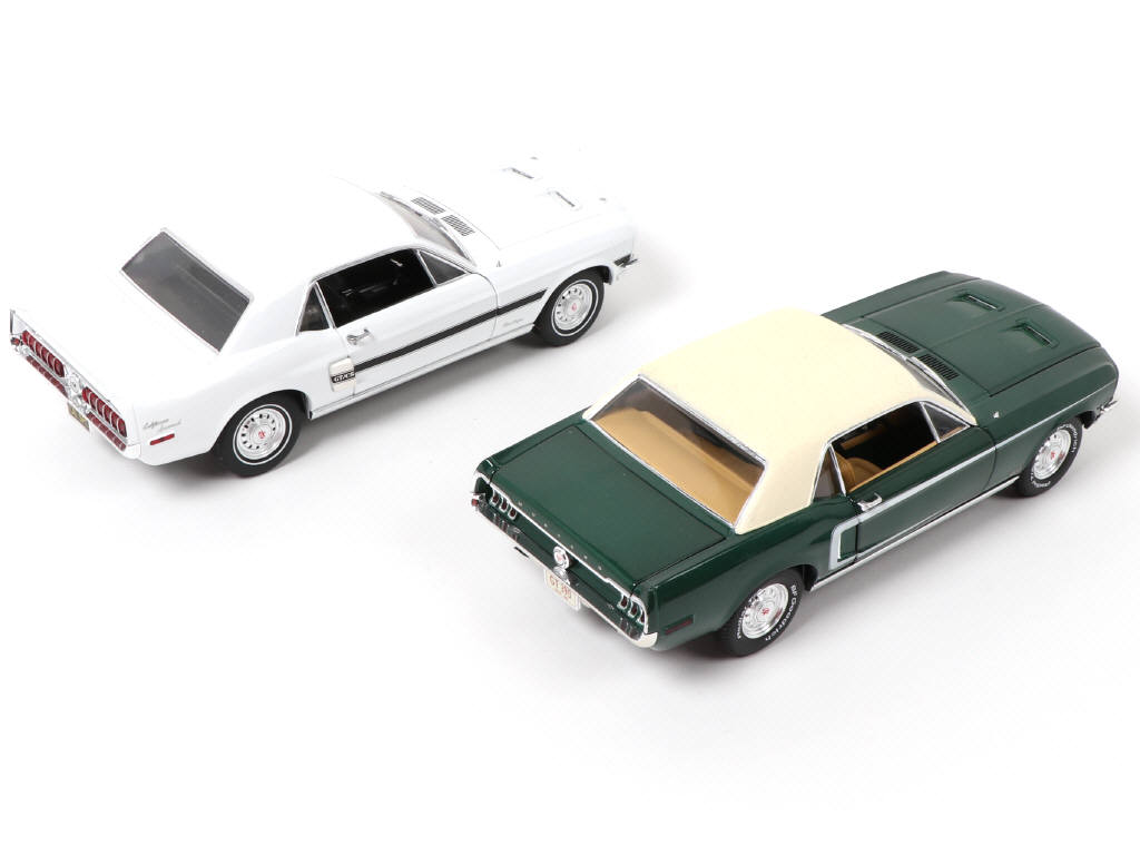 Lot 219 - GREENLIGHT COLLECTIBLES (2)