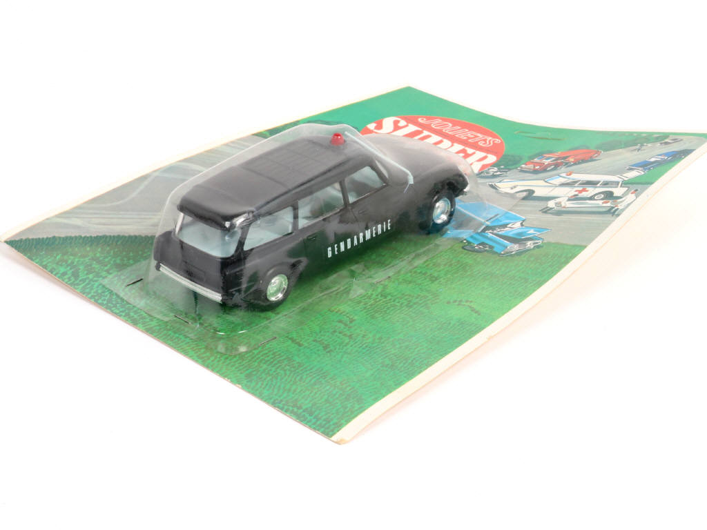 Lot 195 - INJECTAPLASTIC (FRANCE) (1)