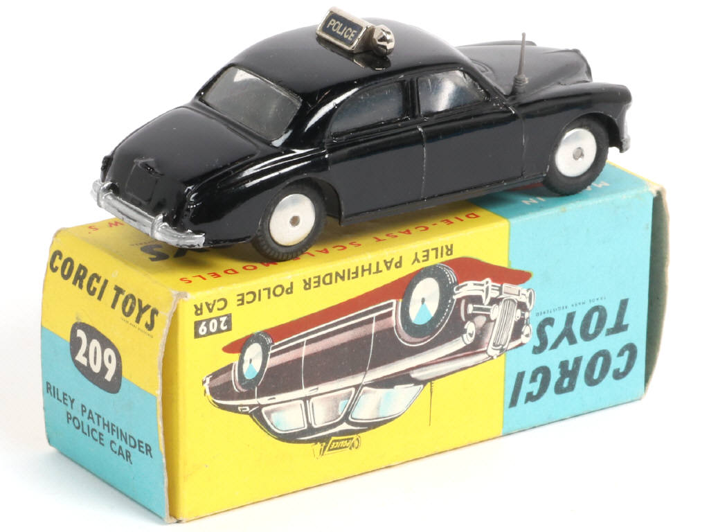 Lot 147 - CORGI TOYS (GB) (1)