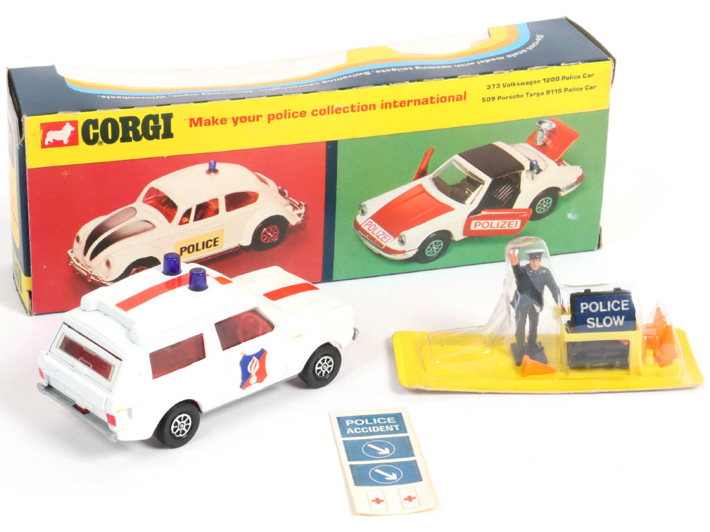 Lot 151 - CORGI TOYS (GB) (1)