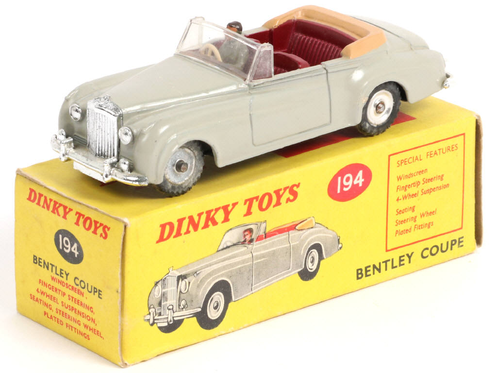 Lot 243 - DINKY TOYS (GB) (1)