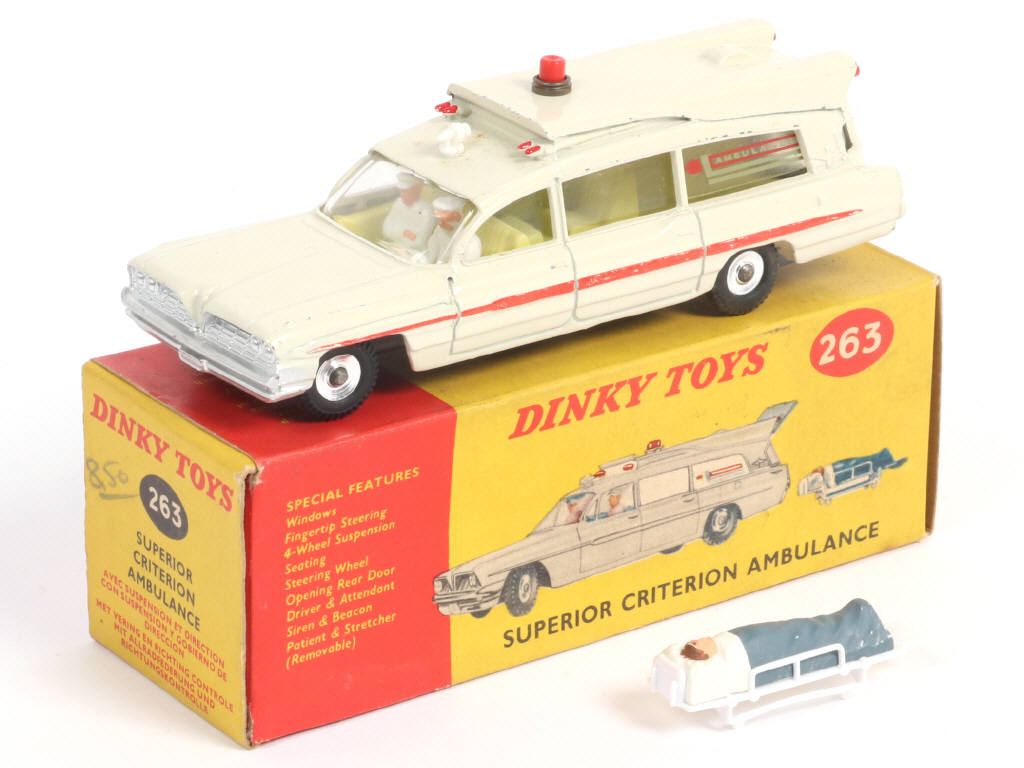 Lot 246 - DINKY TOYS (GB) (1)