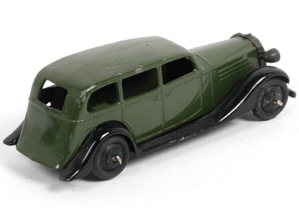 Lot 221 - DINKY TOYS (GB) (1)