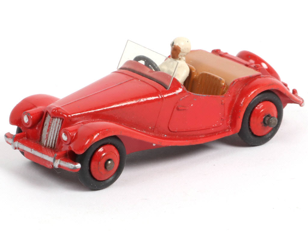 Lot 227 - DINKY TOYS (GB) (1)