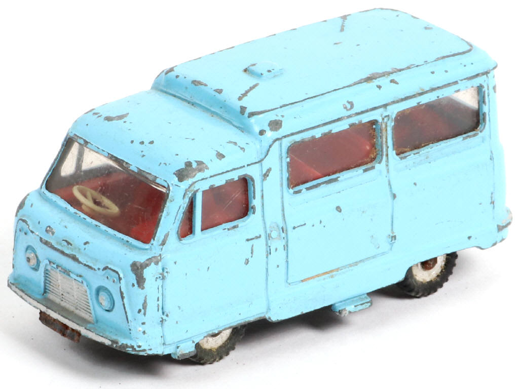 Lot 230 - DINKY TOYS (GB) (1)