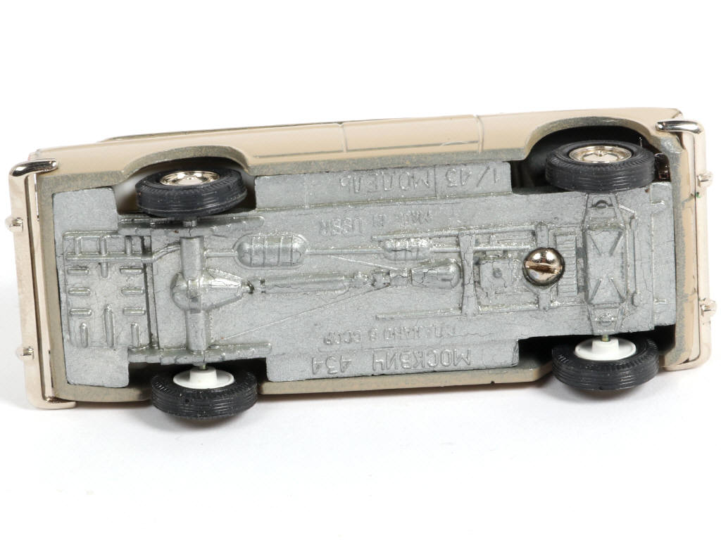 Lot 100 - NOVOEXPORT (URSS) (1)