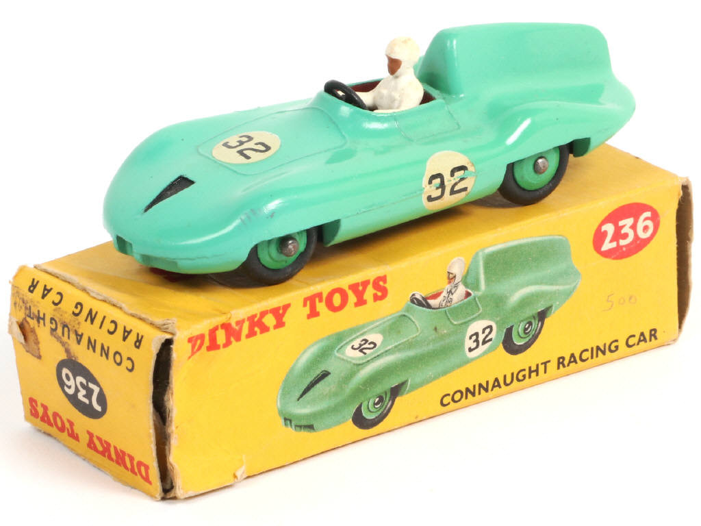 Lot 266 - DINKY TOYS (GB) (1)