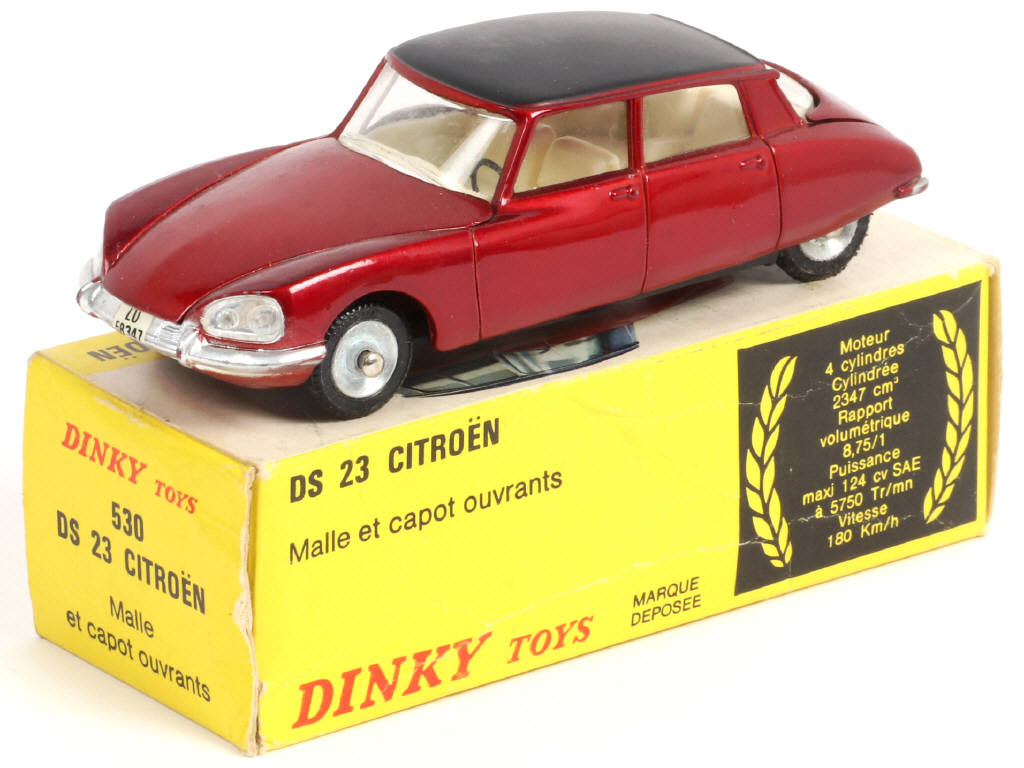 Lot 369 - DINKY TOYS (FRANCE) (1)