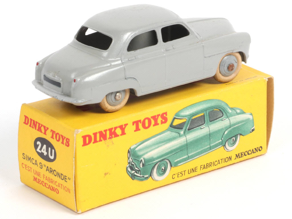 Lot 328 - DINKY TOYS (FRANCE) (1)