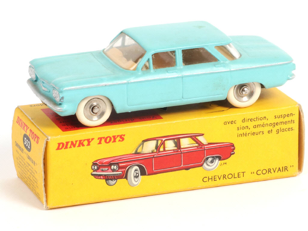 Lot 347 - DINKY TOYS (FRANCE) (1)