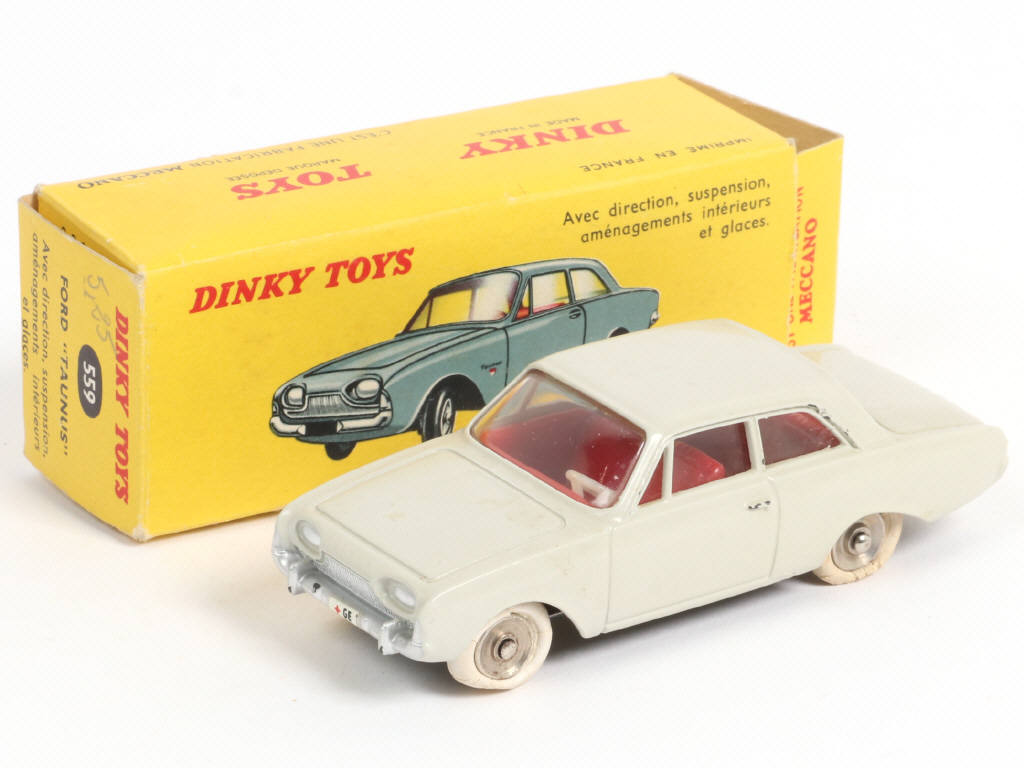 Lot 341 - DINKY TOYS (FRANCE) (1)