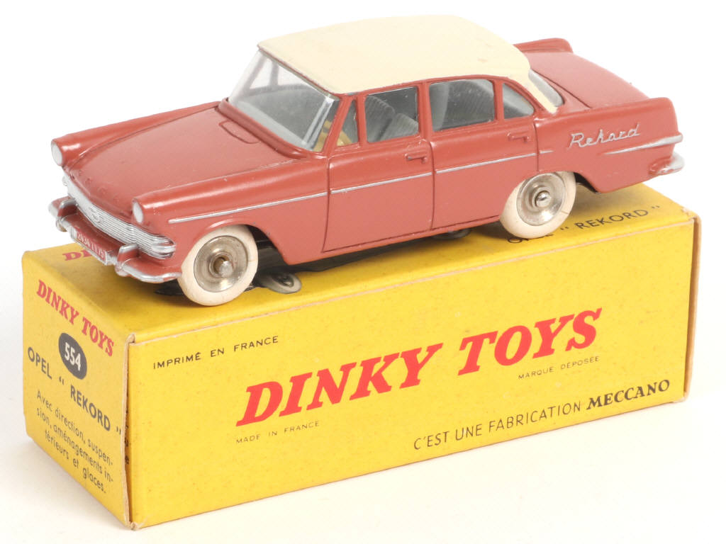 Lot 345 - DINKY TOYS (FRANCE) (1)