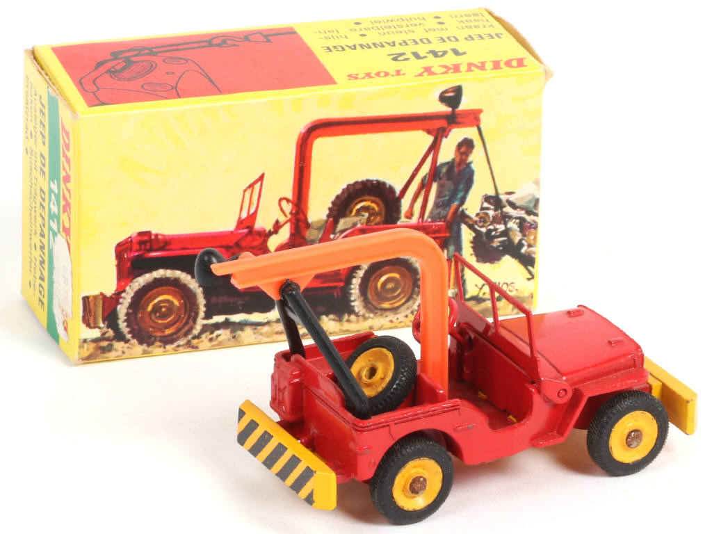 Lot 354 - DINKY TOYS (FRANCE) (1)