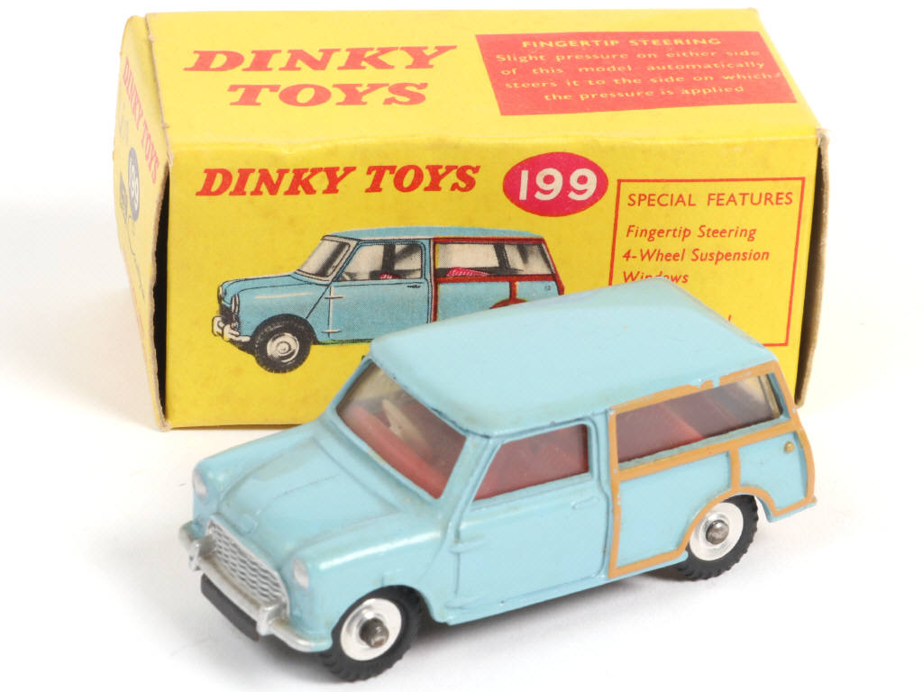 Lot 291 - DINKY TOYS (GB) (1)