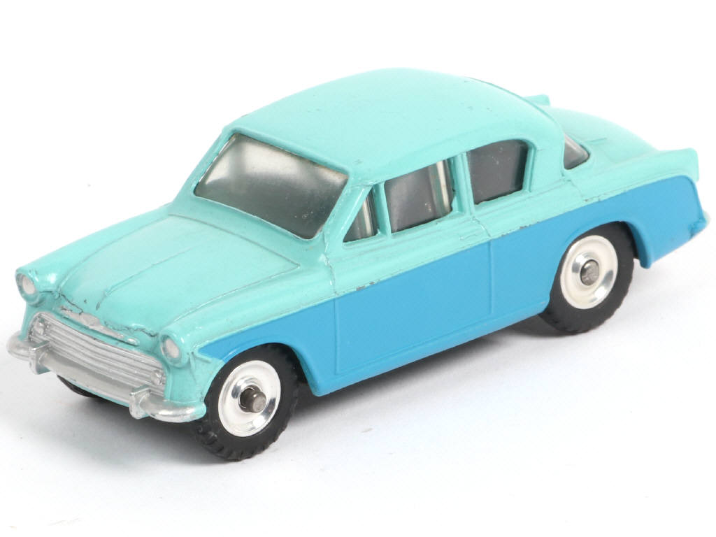 Lot 251 - DINKY TOYS (GB) (1)