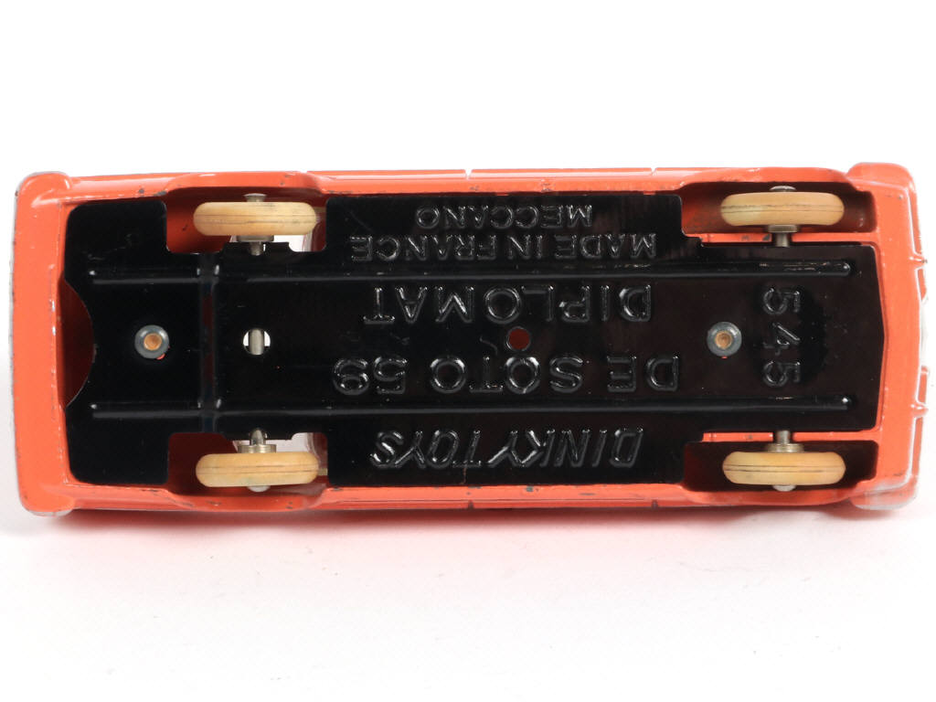 Lot 308 - DINKY TOYS (FRANCE) (1)