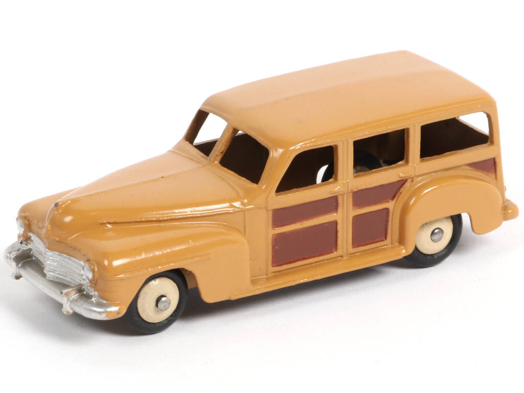 Lot 235 - DINKY TOYS (GB) (1)