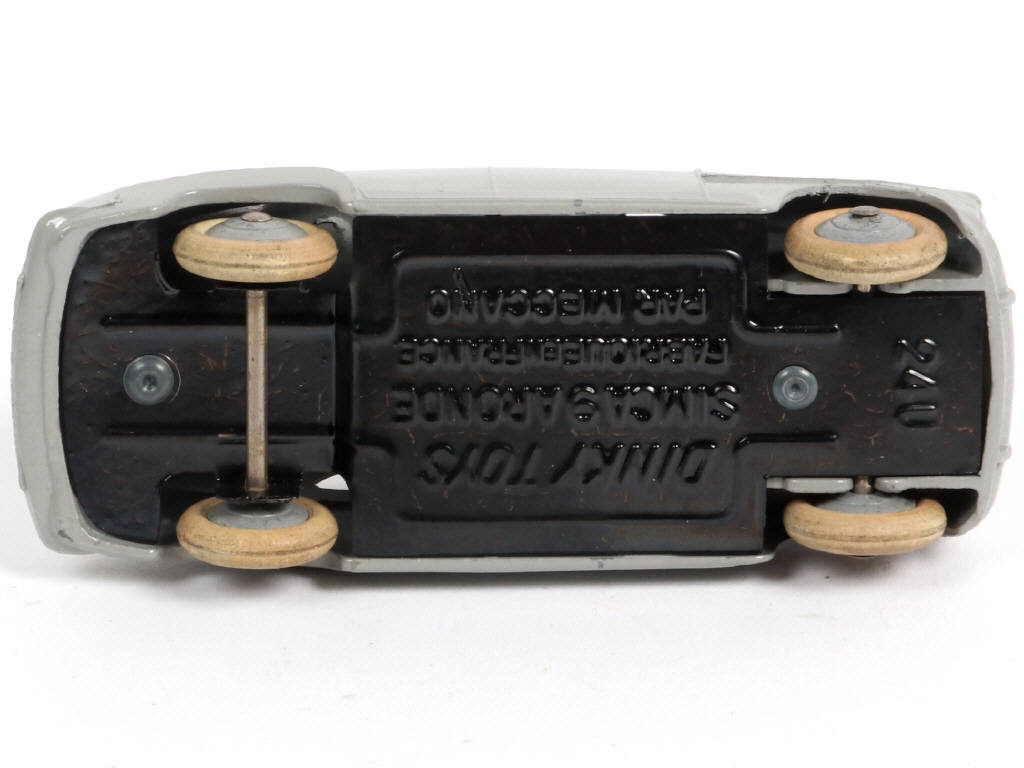 Lot 298 - DINKY TOYS (FRANCE) (1)