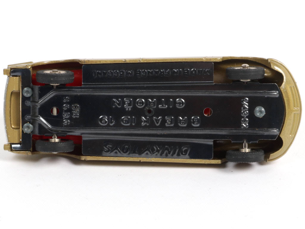 Lot 316 - DINKY TOYS (FRANCE) (1)