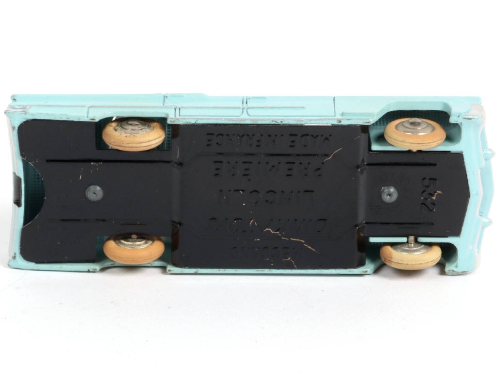 Lot 307 - DINKY TOYS (FRANCE) (1)