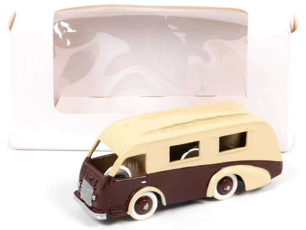 Lot 216 - CLUB DINKY FRANCE (1)