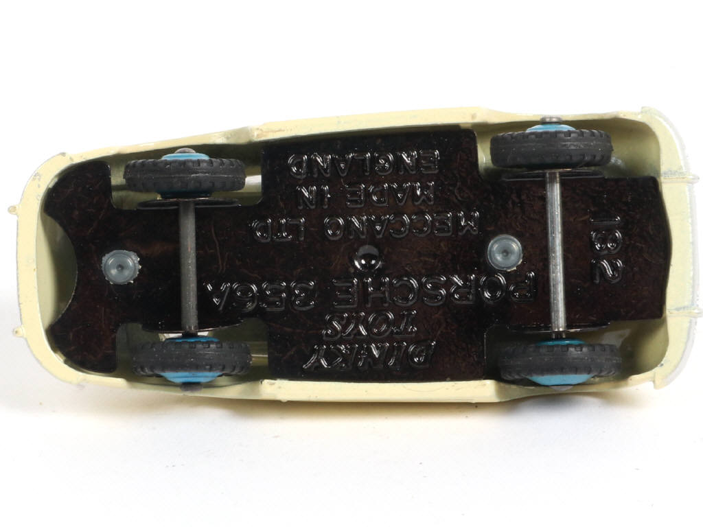 Lot 241 - DINKY TOYS (GB) (1)