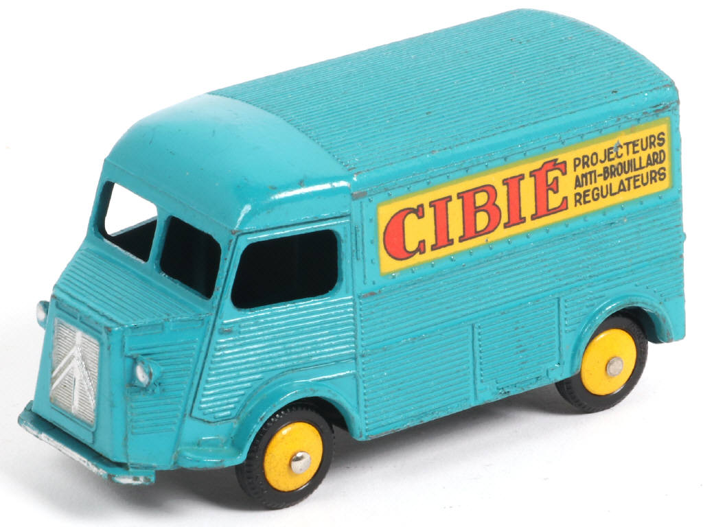 Lot 337 - DINKY TOYS (FRANCE) (1)