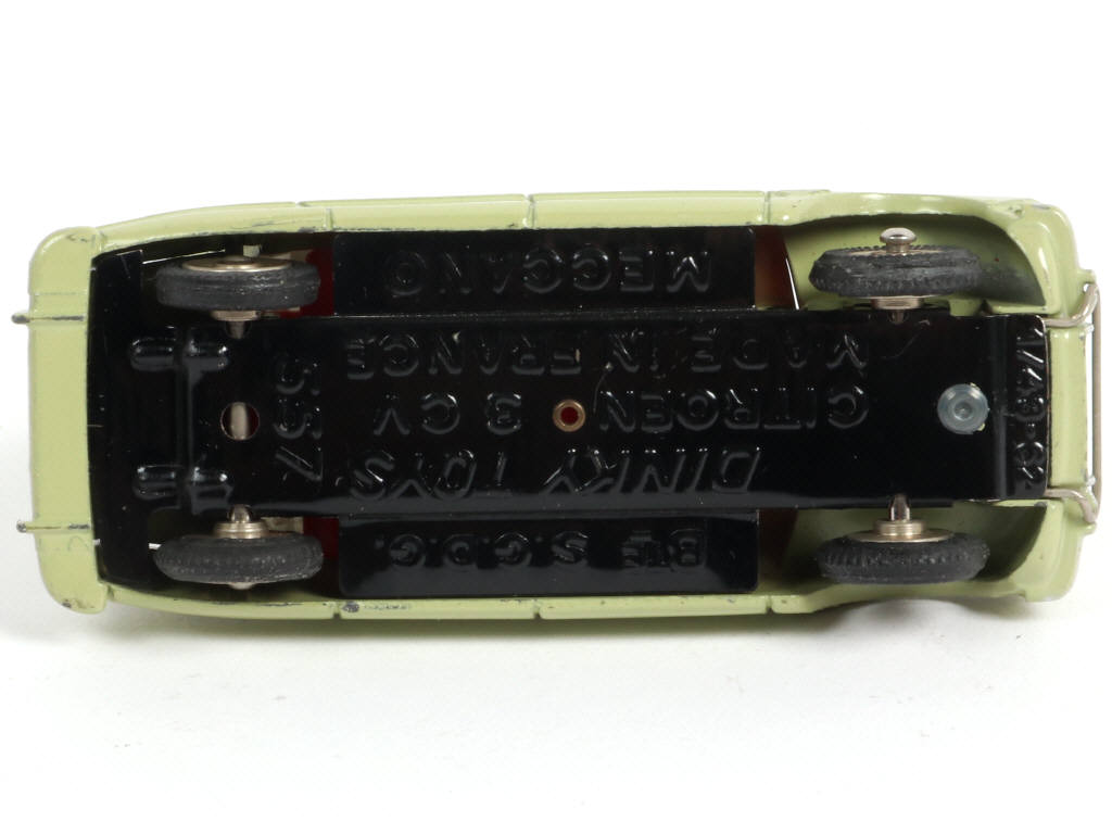 Lot 327 - DINKY TOYS (FRANCE) (1)