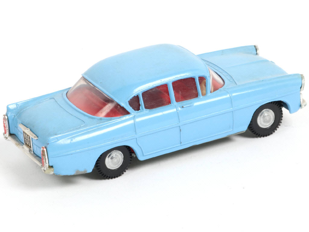 Lot 122 - SPOT-ON (GB) (1)