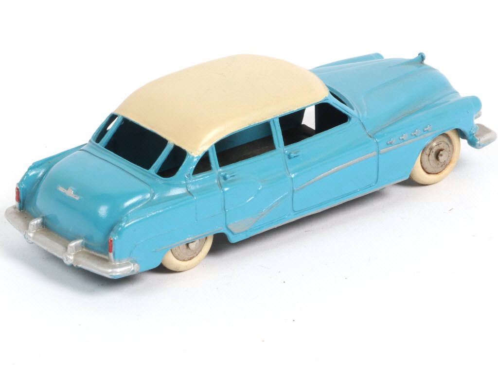 Lot 303 - DINKY TOYS (FRANCE) (1)