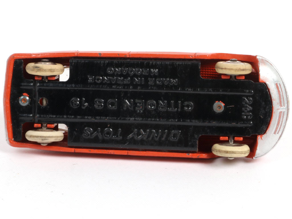 Lot 290 - DINKY TOYS (FRANCE) (1)