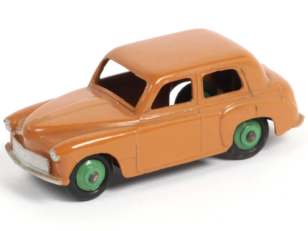 Lot 227 - DINKY TOYS (GB) (1)