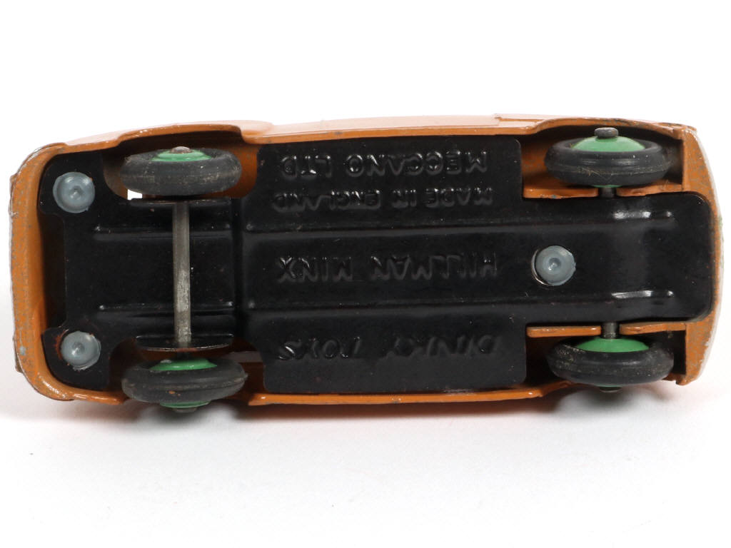 Lot 227 - DINKY TOYS (GB) (1)