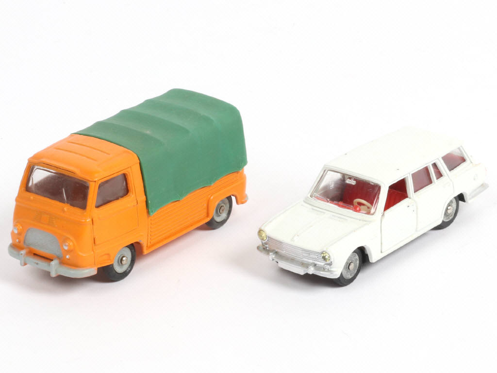 Lot 380 - DINKY TOYS (FRANCE) (2)