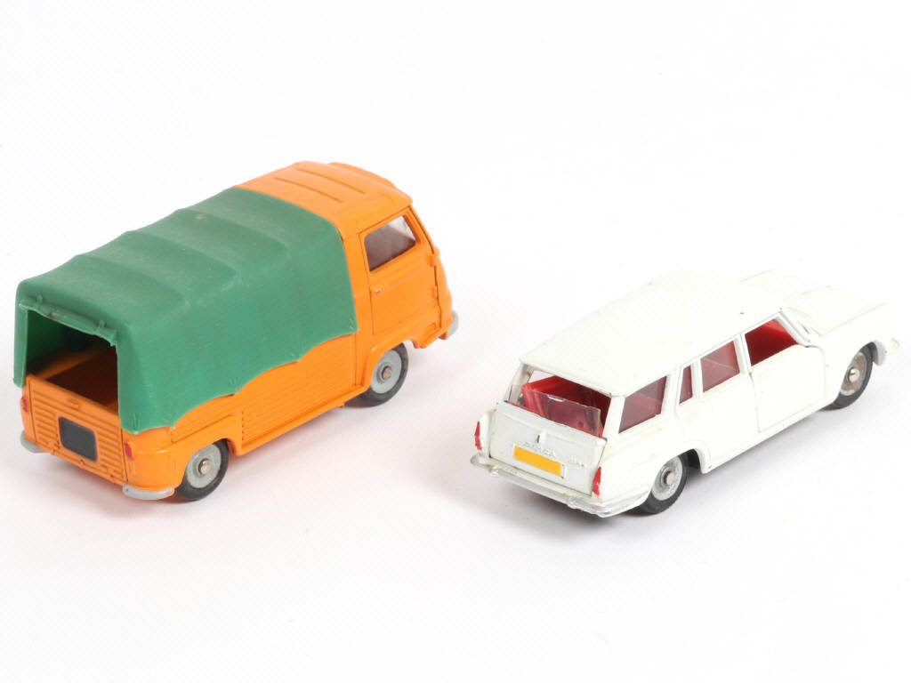 Lot 380 - DINKY TOYS (FRANCE) (2)